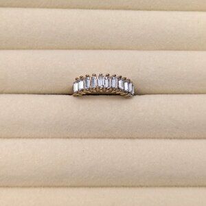 New!  Size 6.5 lLvely Clear Stone  Gold Tone Ring